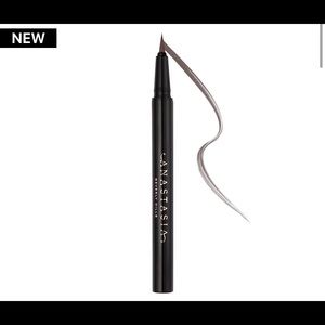 Anastasia Beverly Hills brow pen in medium brown